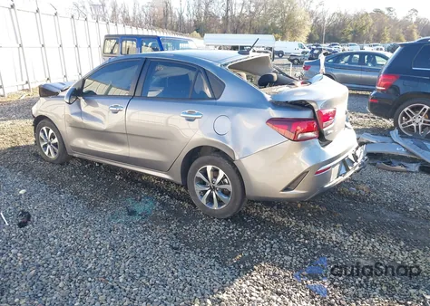 2023 Kia Rio S z USA, uszkodzony, nr VIN 3KPA24AD0PE573571